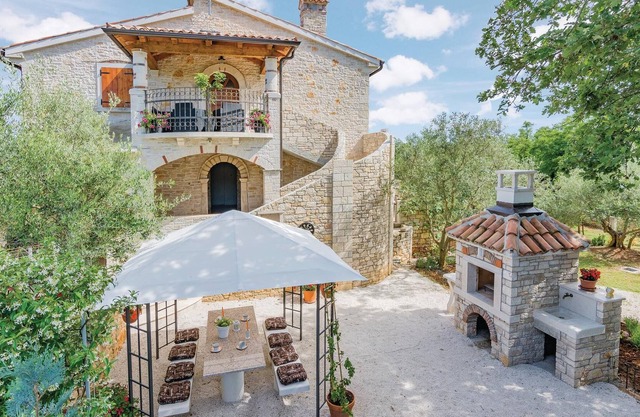 Accommodation Heraki 