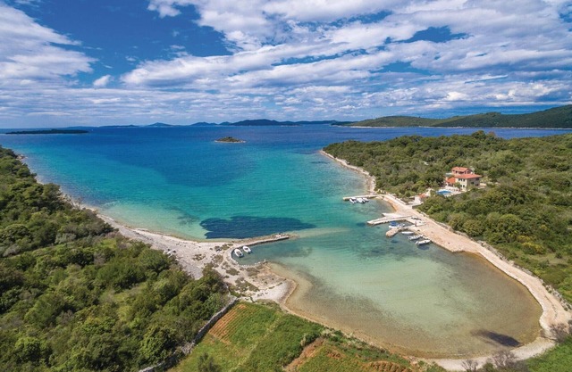 Luxurious home in Verunic with private swimming pool, can be inside or outside in Verunic