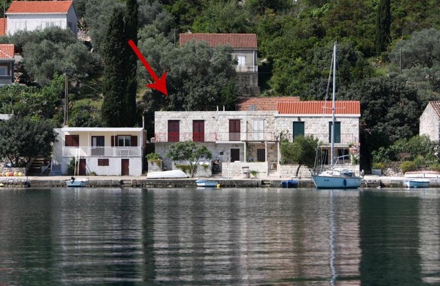 Prozurska Luka Villa Sleeps 8 in Prožura