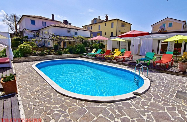 Apartments Nika Umag 