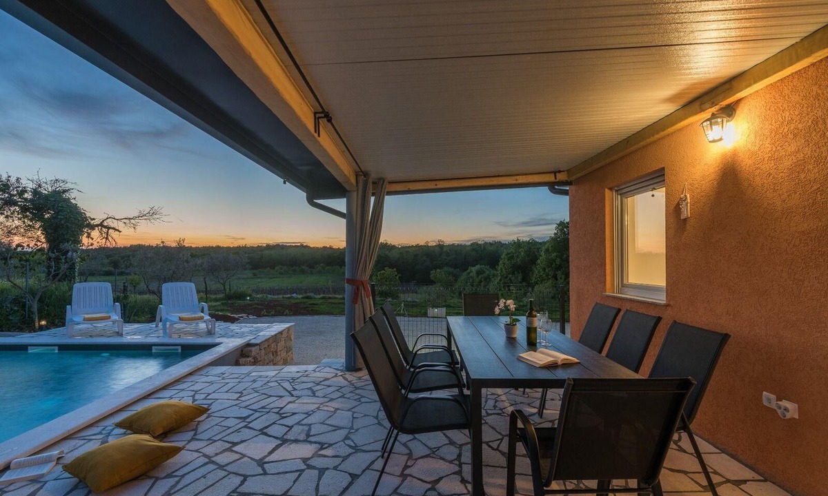 Radini House | Villa Pendolina with Private Pool and Jacuzzi