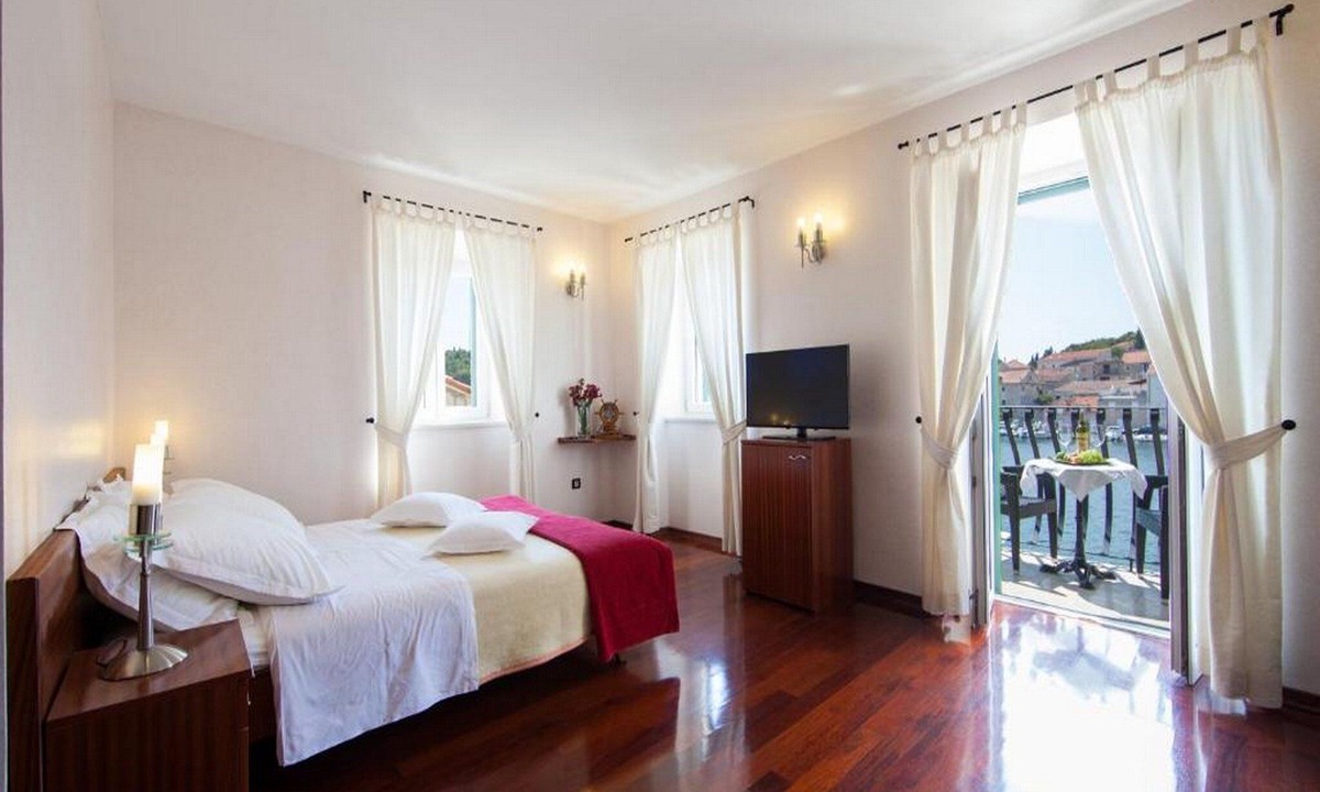 Milna (Brac) Hotel | Villa Slika