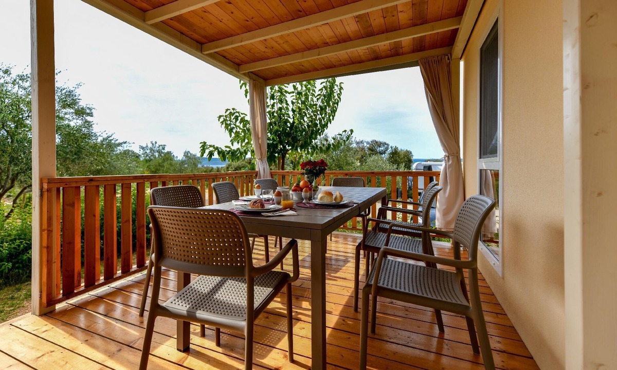 Ugljan Apartment | Mobile home beachfront