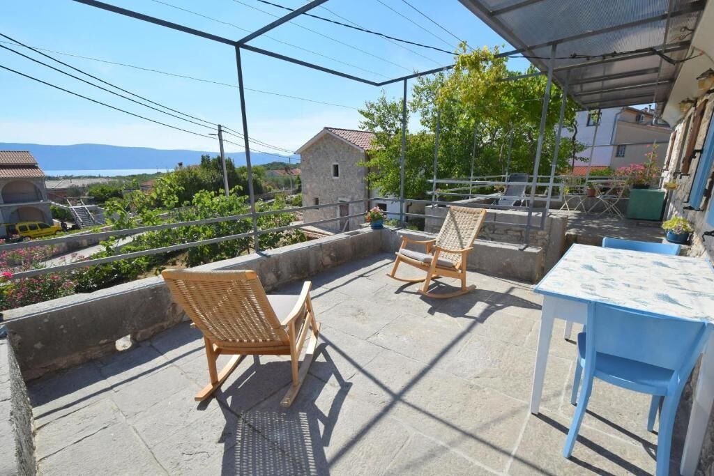 Skrbcici Apartment | Insula Insule - Rustic & Peaceful - SA2
