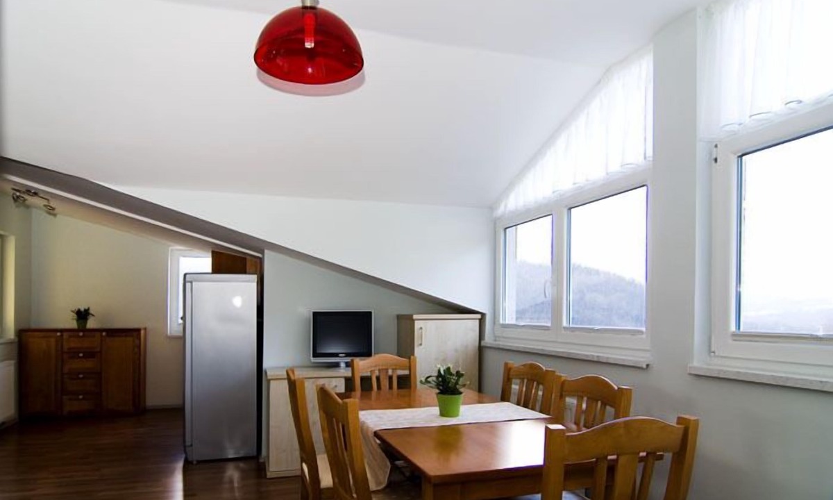 Kodreti House | Hiša posebne sorte