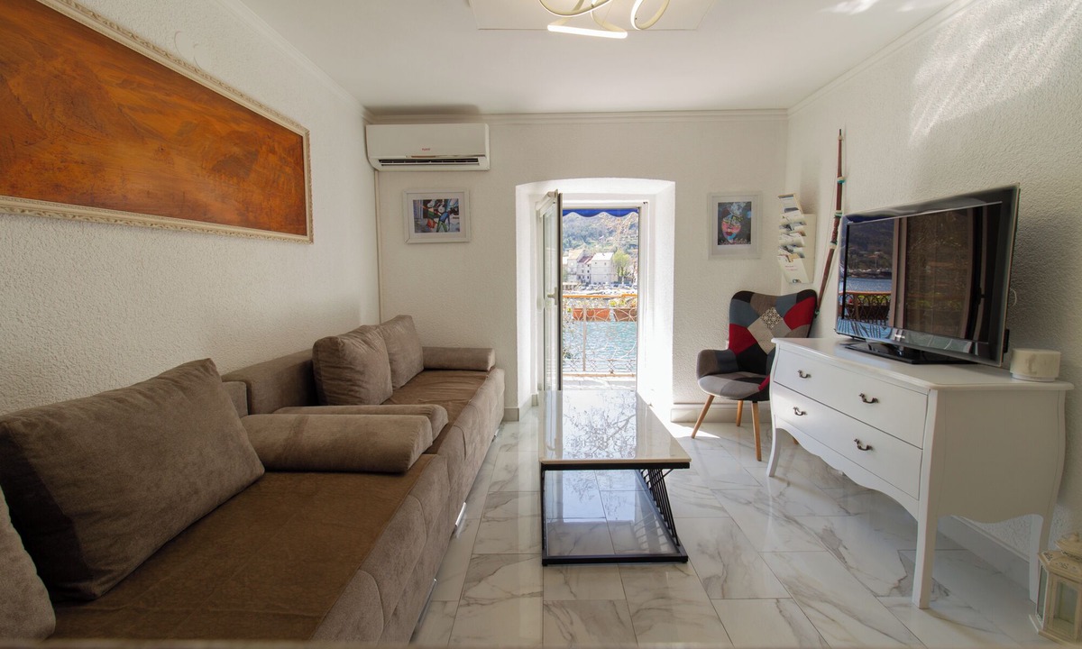 Bakar Bed & Breakfast | Afrodita