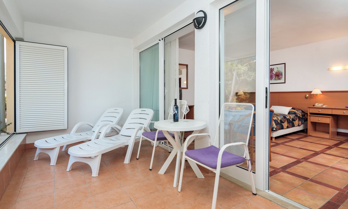 Island Hvar Hotel | Fontana Bayside Park