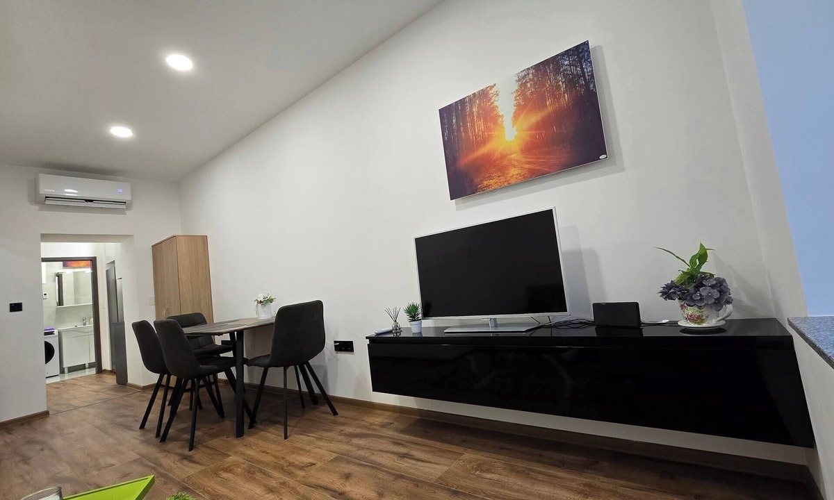 Ivanec Apartment | Cozy Ivanec Apartment in the Heart of the City