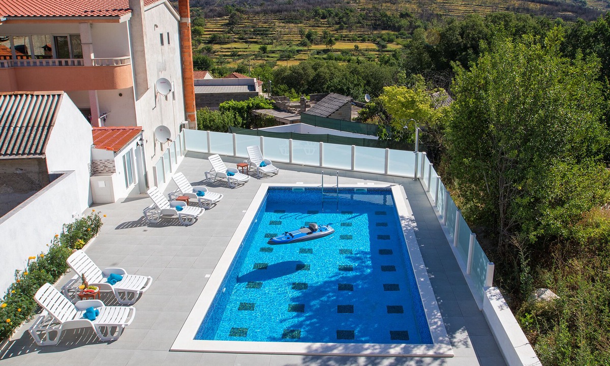 Srinjine Villa | LUX 800 m2 villa with 2 swimming pools,12-16 pax,Srinjine-Split