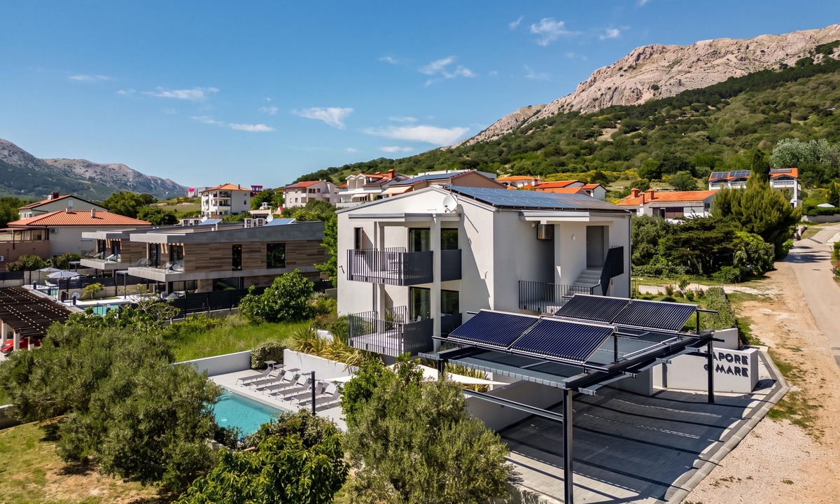 Jurandvor Apartment | Pool Apartment Sapore Di Mare 2, Baška, Croatia