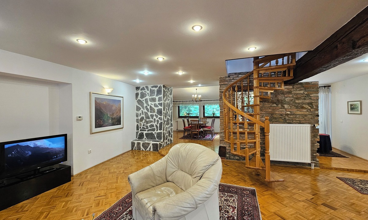Ljubljana Old Town Apartment | Nina Tour As/Old town 2BR Apartment Nina, free AC and WiFi, private terrace