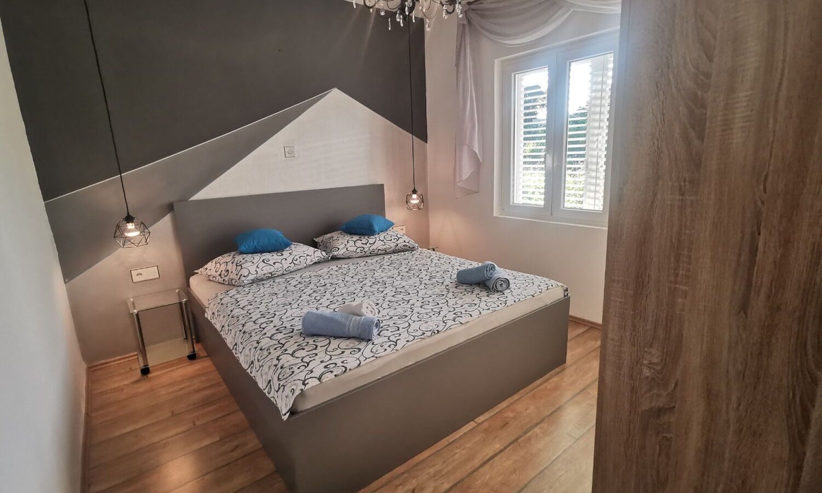 Rab Town Apartment | Apartments Suzy