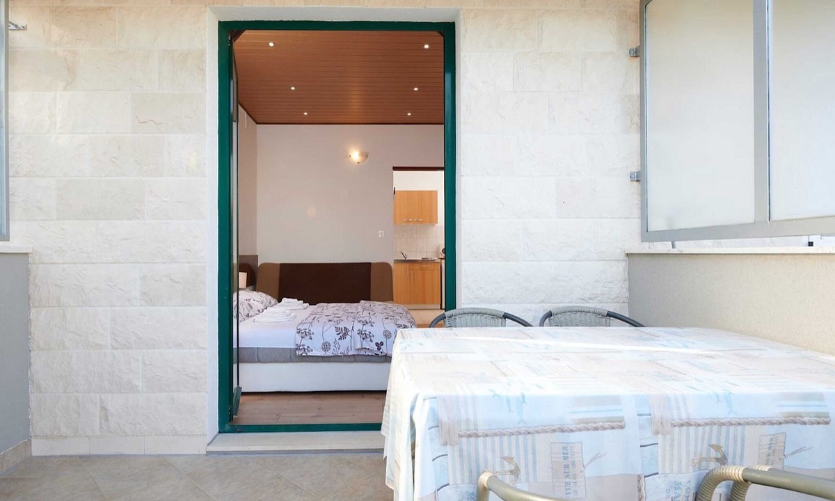 Kastel Stafilic Apartment | Apartment Vujina with terrace