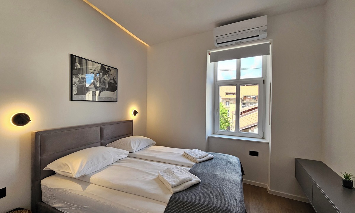 Ljubljana City Centre Apartment | Teo Tour AS/Cozy 1-bedroom apartment with free WiFi, AC in charming Ljubljana