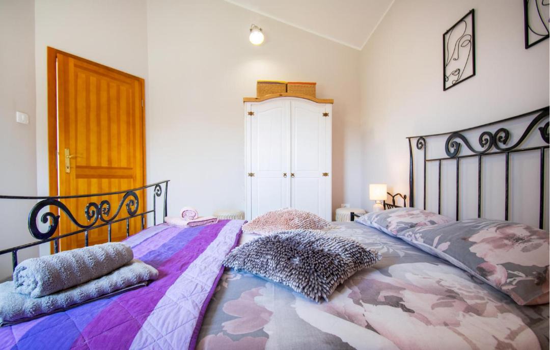 Sezana House | 3 Bedroom Amazing Home In Stanjel
