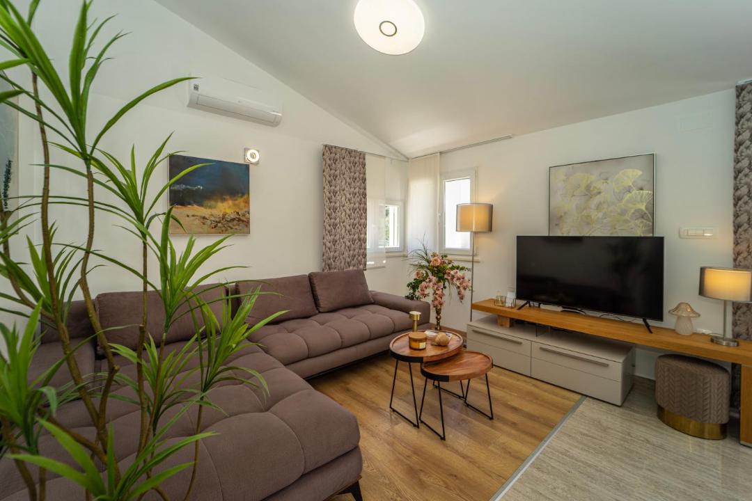 Potirna Villa | Villa Green Bay