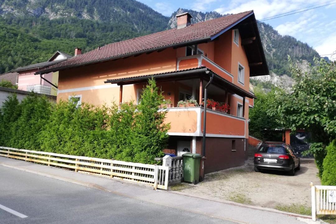 Jesenice Apartment | The Nook Apartment