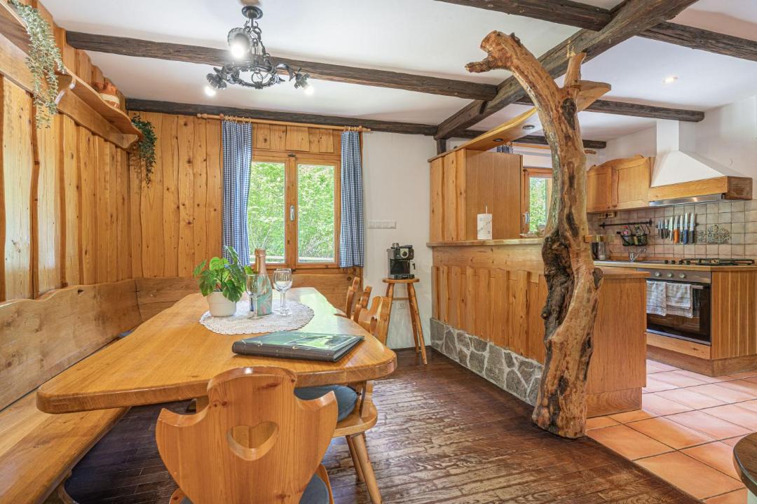 Ukanc Ski Chalet | Alpine Chalet Metka at Lake Bohinj - Happy Rentals