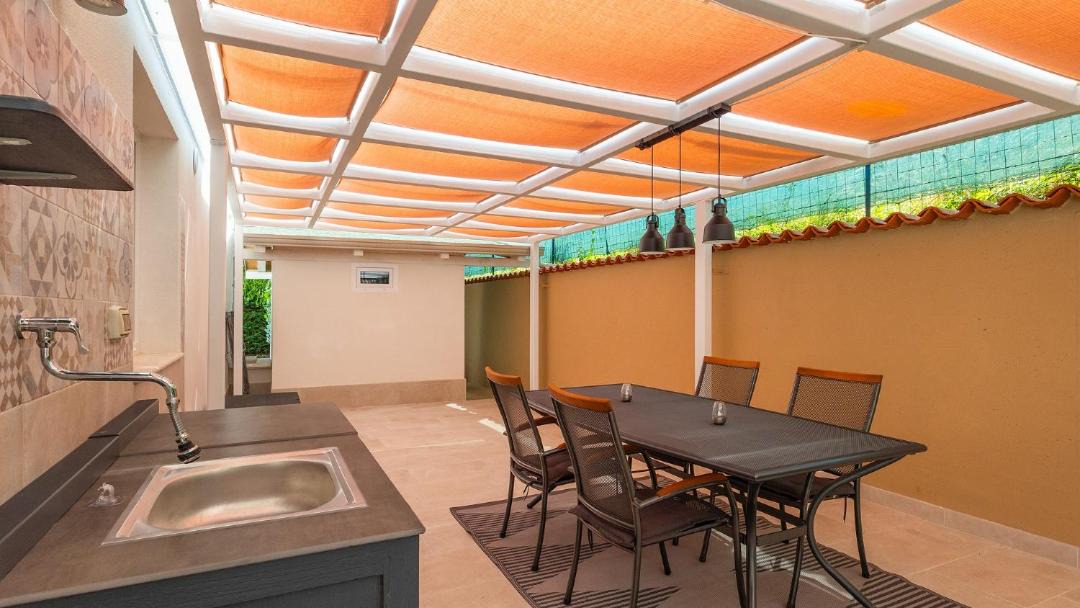 Momjan Villa | Beautiful Casa Garden Contesses in Momjan
