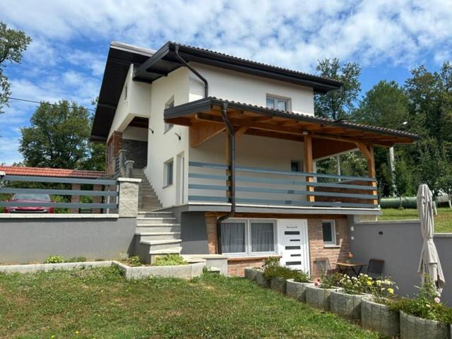 Kutina Apartment | Apartmani Felix