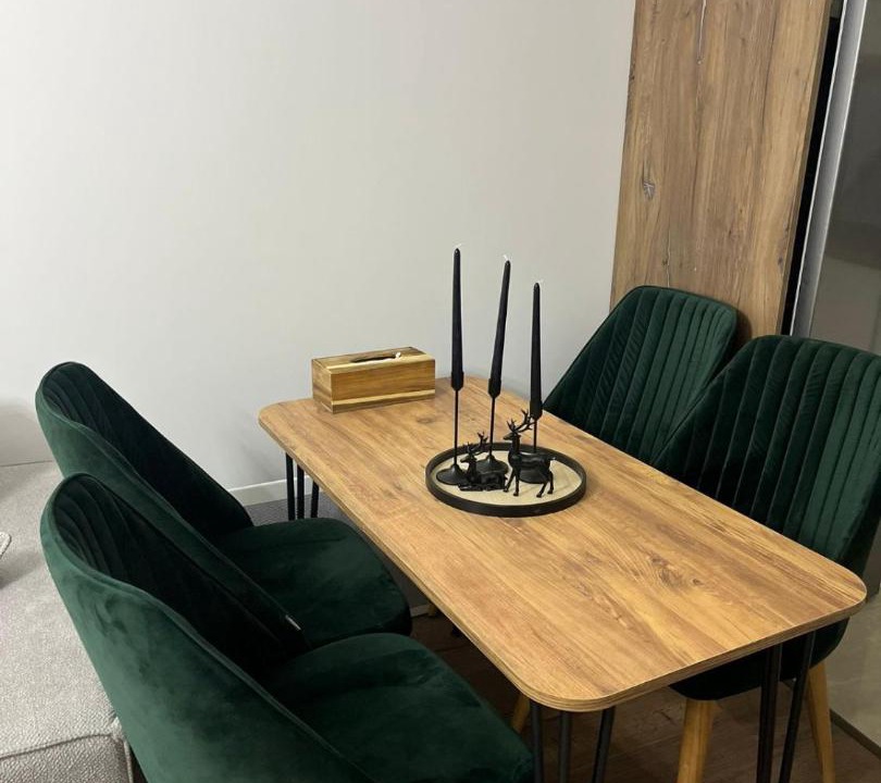 Pale Apartment | Apartman M