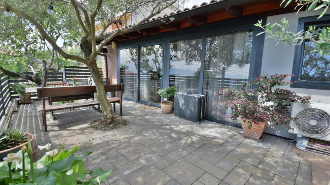 Rijeka Apartment | Place for two by Villas Guide