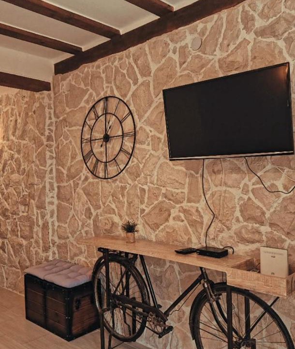 Cove Rogacic Apartment | Apartment Tia Vis