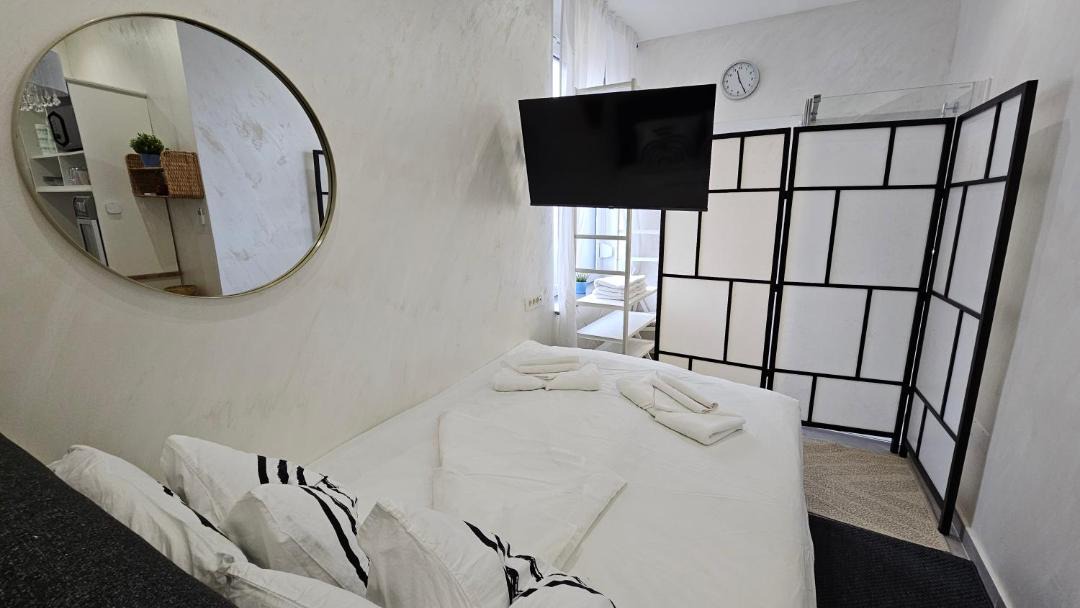 Ljubljana Apartment | Teeny tiny