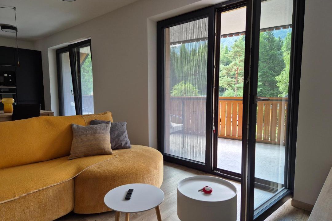Gozd Martuljek Apartment | Hiša Oblak