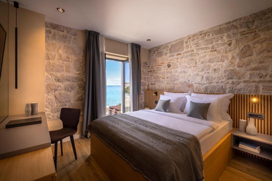 Preko Hotel | DUNATOVI DVORI Heritage Hotel