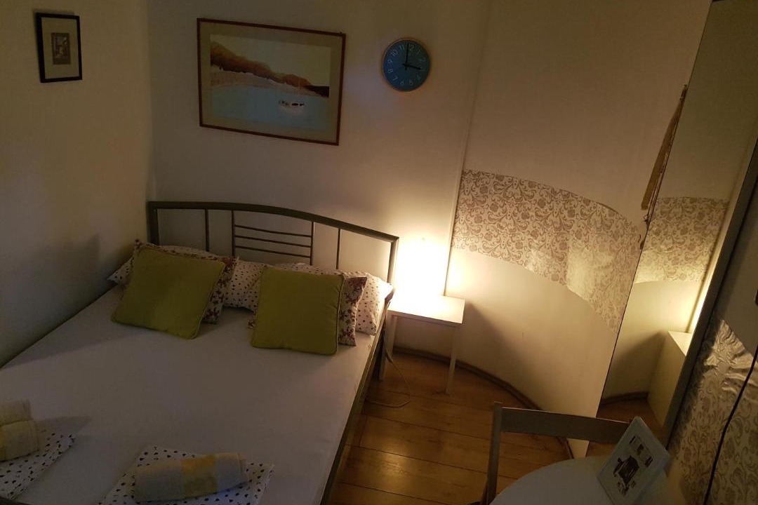 Split Apartment | Otto e mezzo