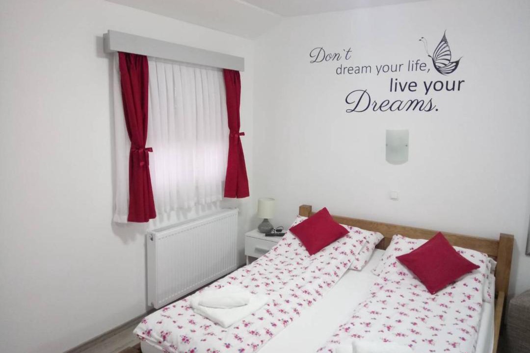 Dakovo Hotel | RESTORAN PRENOĆIŠTE CROATIA TURIST