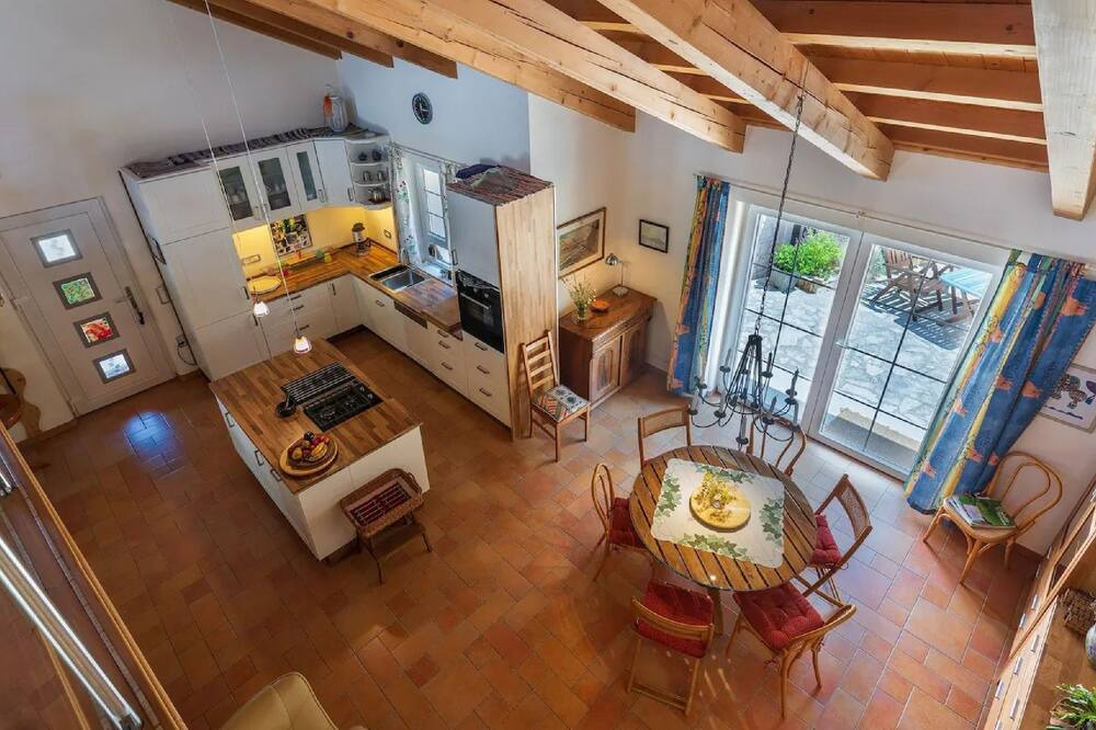 Photo of Livingroom in Brgod