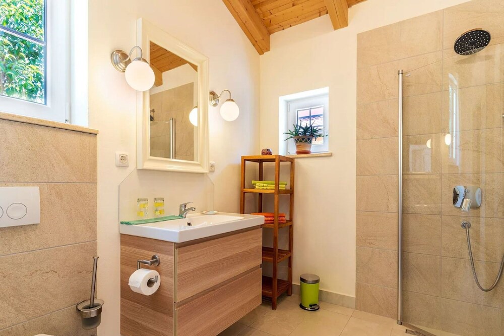 Photo of Bathroom in Brgod