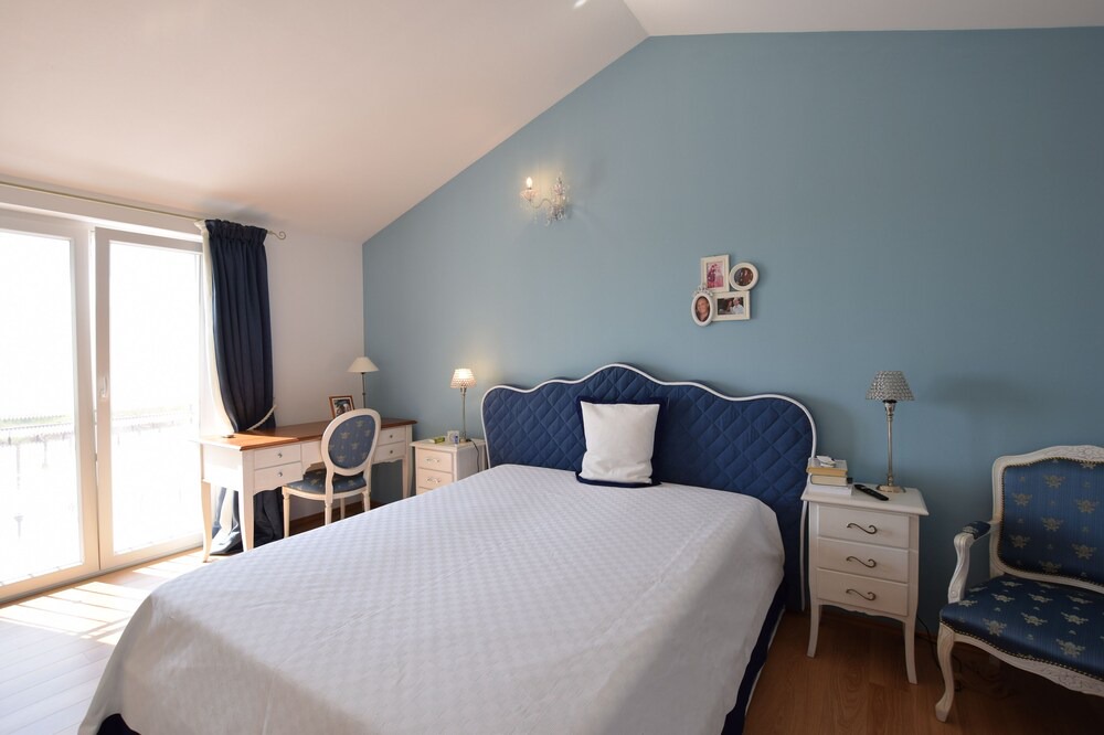 Photo of Bedroom in Fuskulin