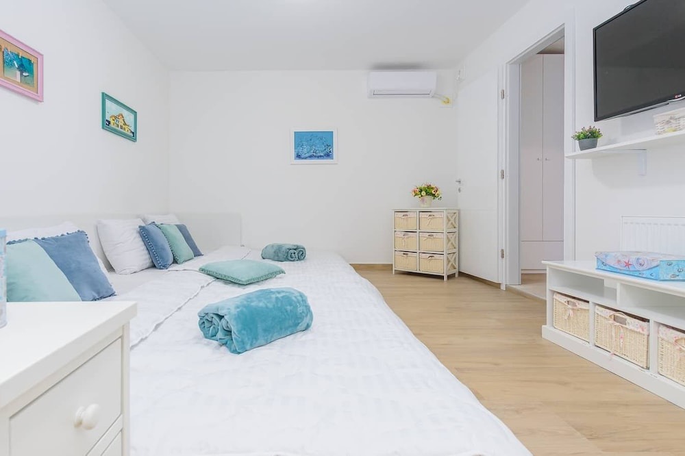 Photo of Bedroom in Karlobag