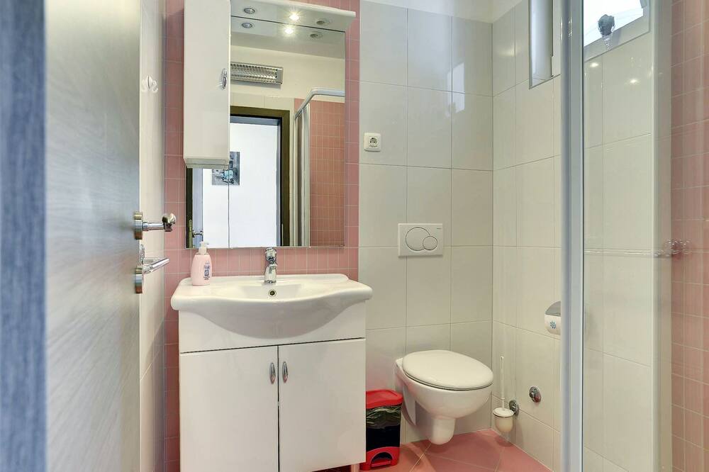 Photo of Bathroom in Orihi