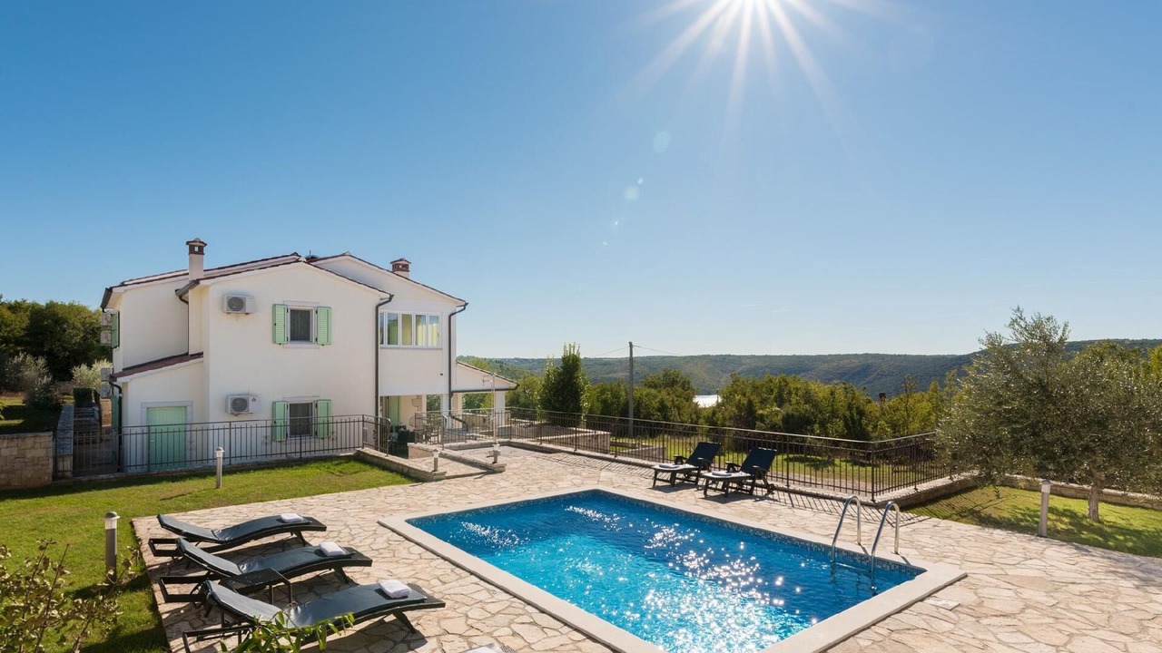 Photo of Outdoor in Rasa