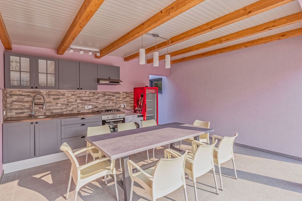 Photo of Kitchen in Mali Maj