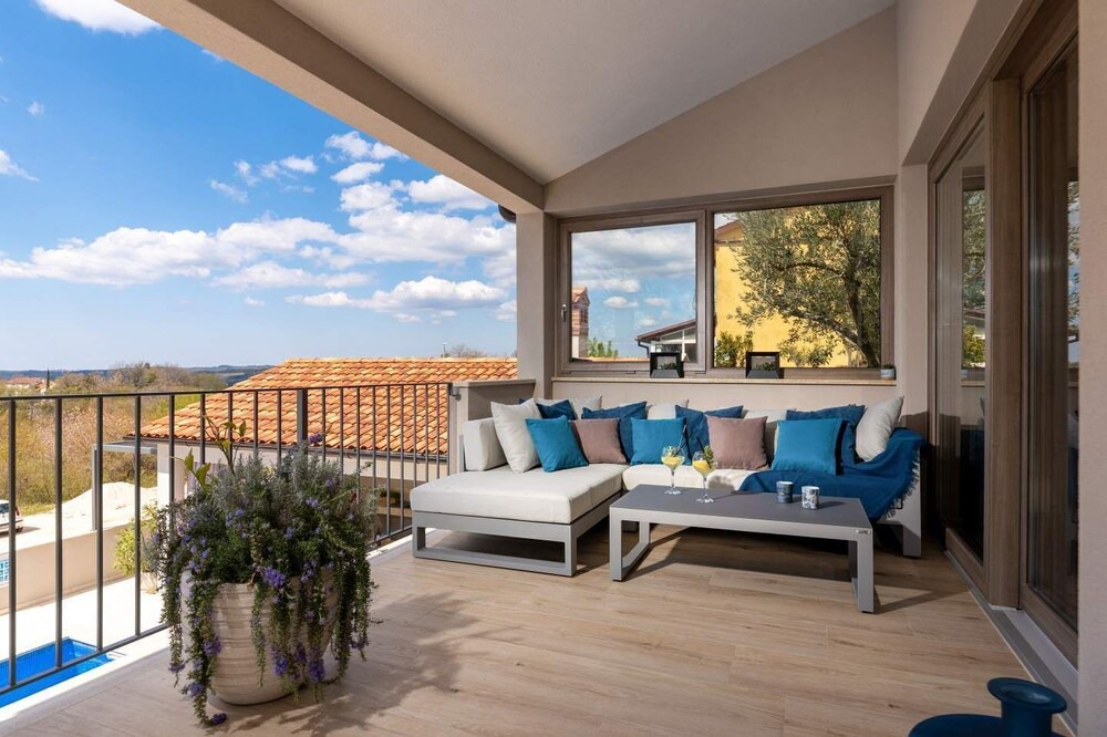Photo of Patio Balcony in Lindar
