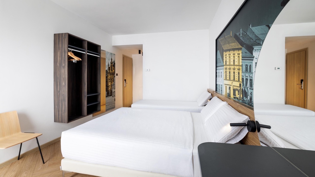Photo of Bedroom in Center