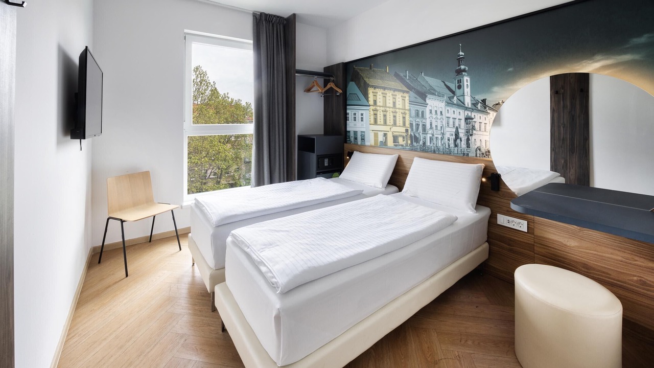 Photo of Bedroom in Center