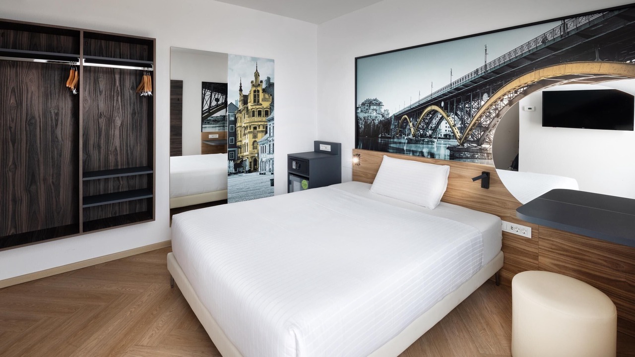 Photo of Bedroom in Center