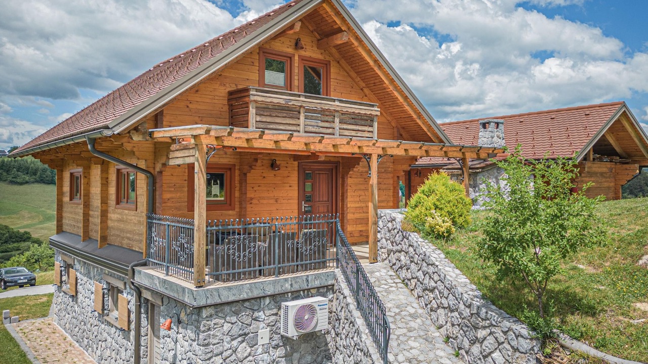 Photo of Outdoor in Bostanj