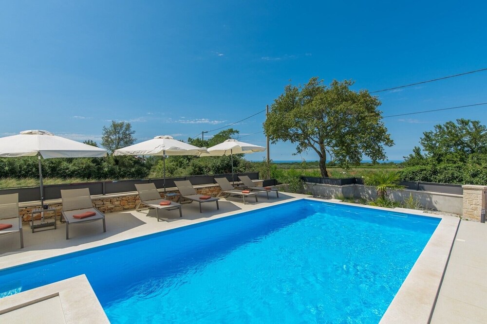 Photo of Outdoor in Labinci