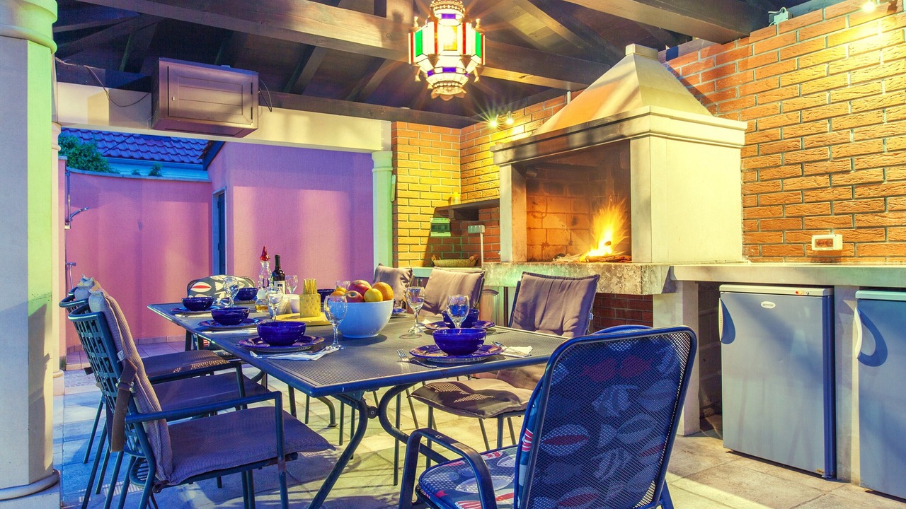 Photo of Outdoor in Sumartin