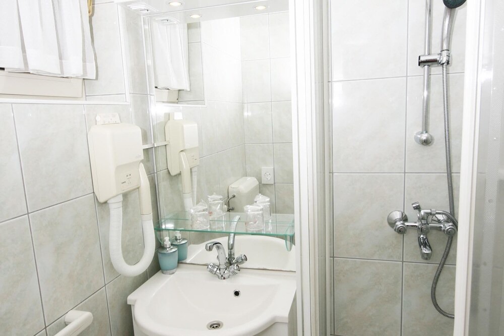 Photo of Bathroom in Medulin