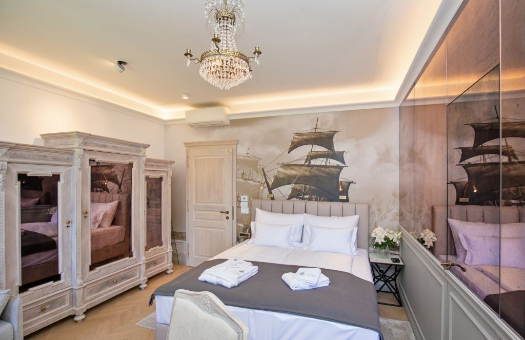 Photo of Bedroom in Pile