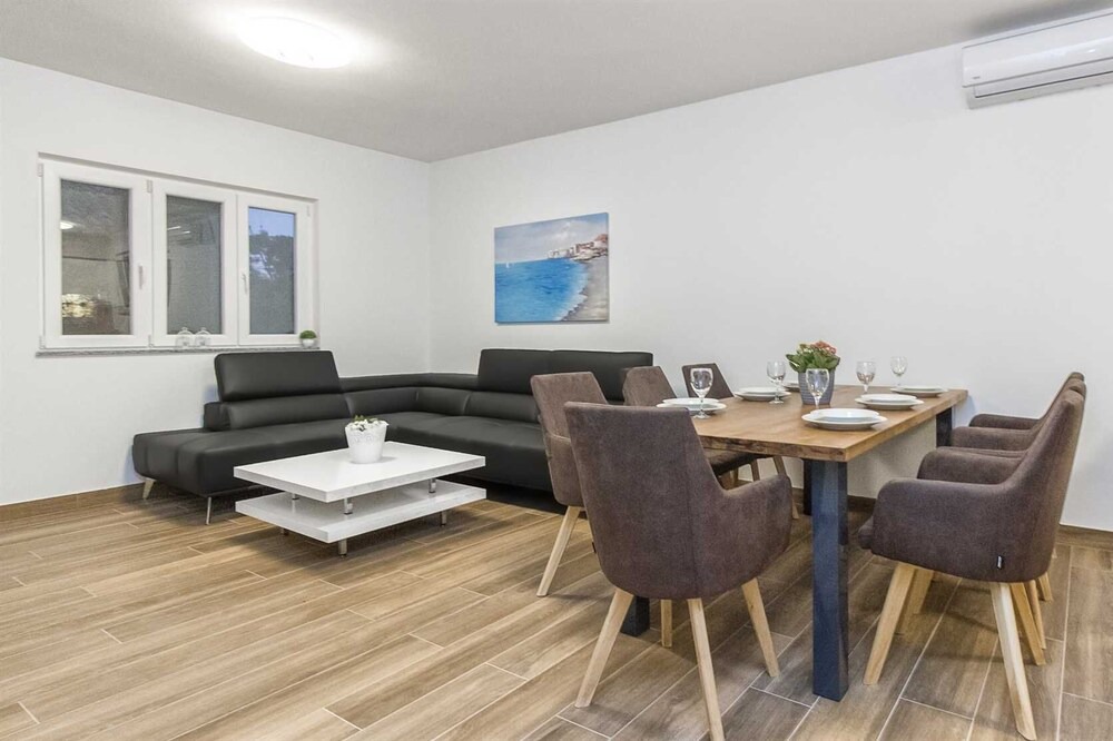 Photo of Livingroom in Tribunj