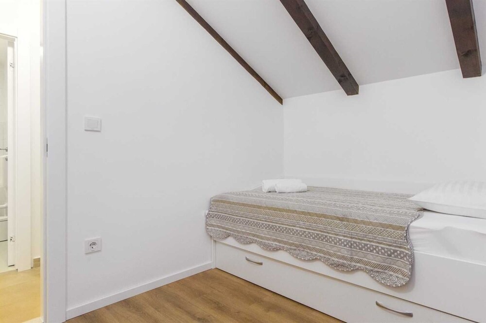 Photo of Bedroom in Tribunj